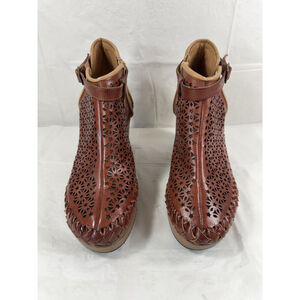 D' GINA ARTESIAN DESGIN Leather Mexican Handmade Booties SIZE 9